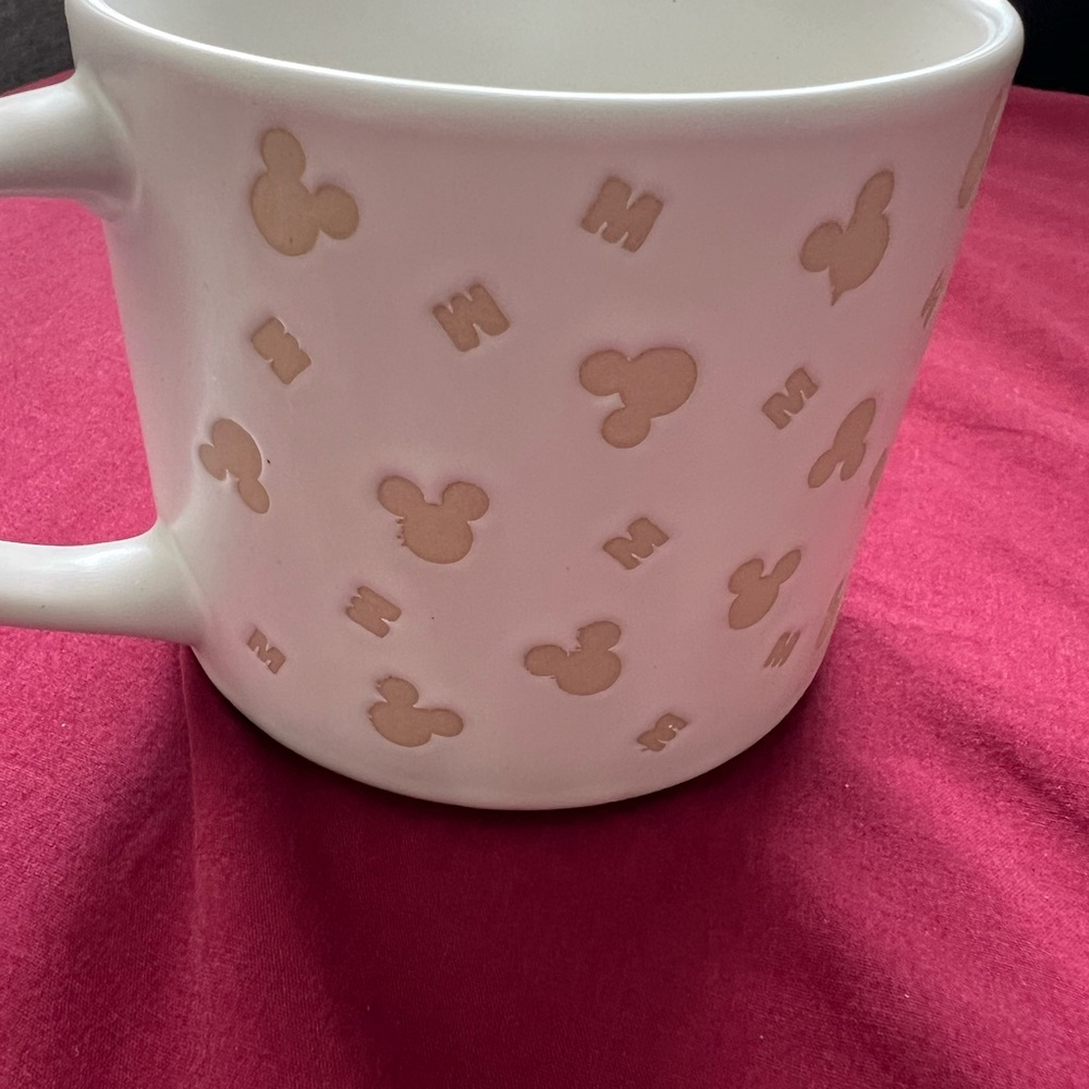 Disney White and Black Mug with Mickey Mouse Design - Picture 4 of 5